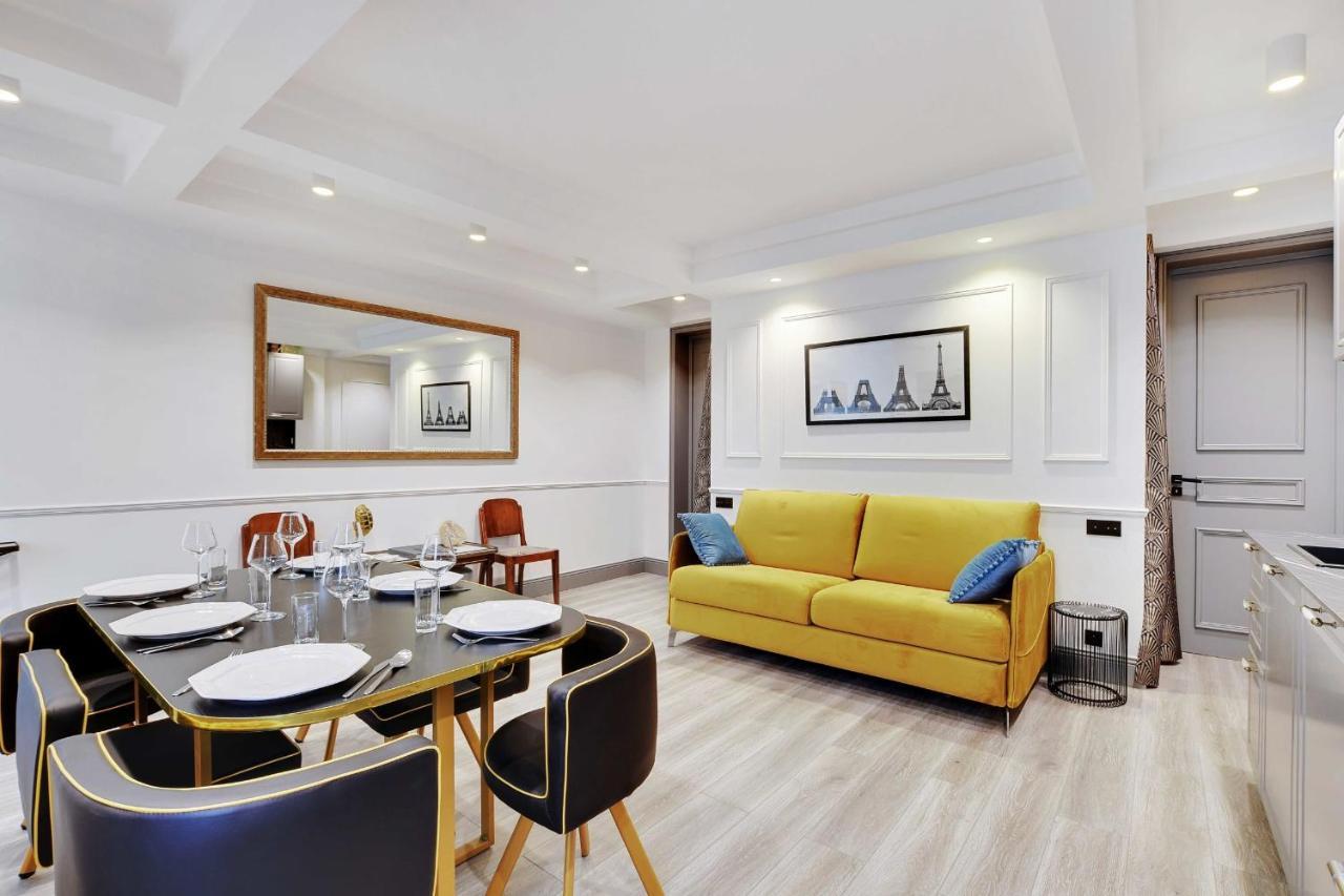 Magnifique Appartement - 2Br - 6P - Place De L'Etoile Paris Luaran gambar